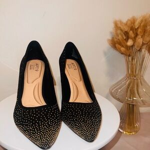 Apt. 9 Women's Black and Gold Heels